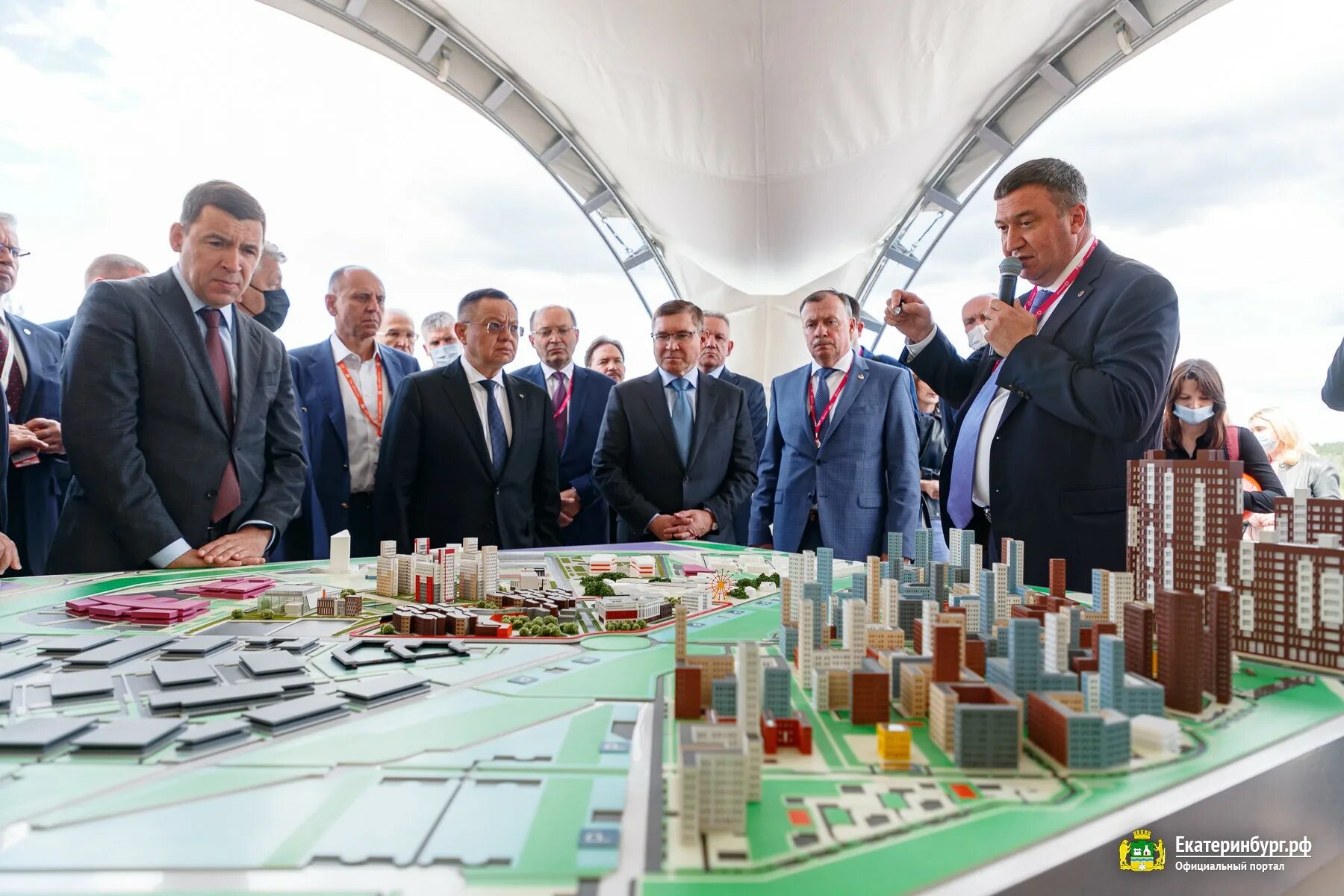 Синара новокольцовский екатеринбург. Синара девелопмент новокольцовский. новокольцовский район екатеринбурга. микрорайон новокольцовский екатеринбург.
