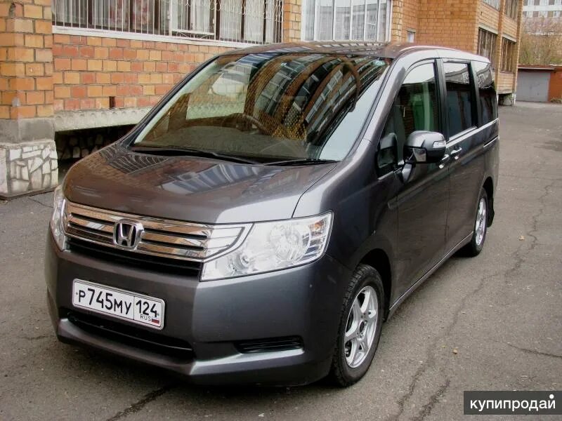 Продажа хонда в красноярске. Honda Stepwgn 2010. Минивэн Honda Stepwgn 2010. Honda Stepwgn 2005 серая. Хонда степ 2010.