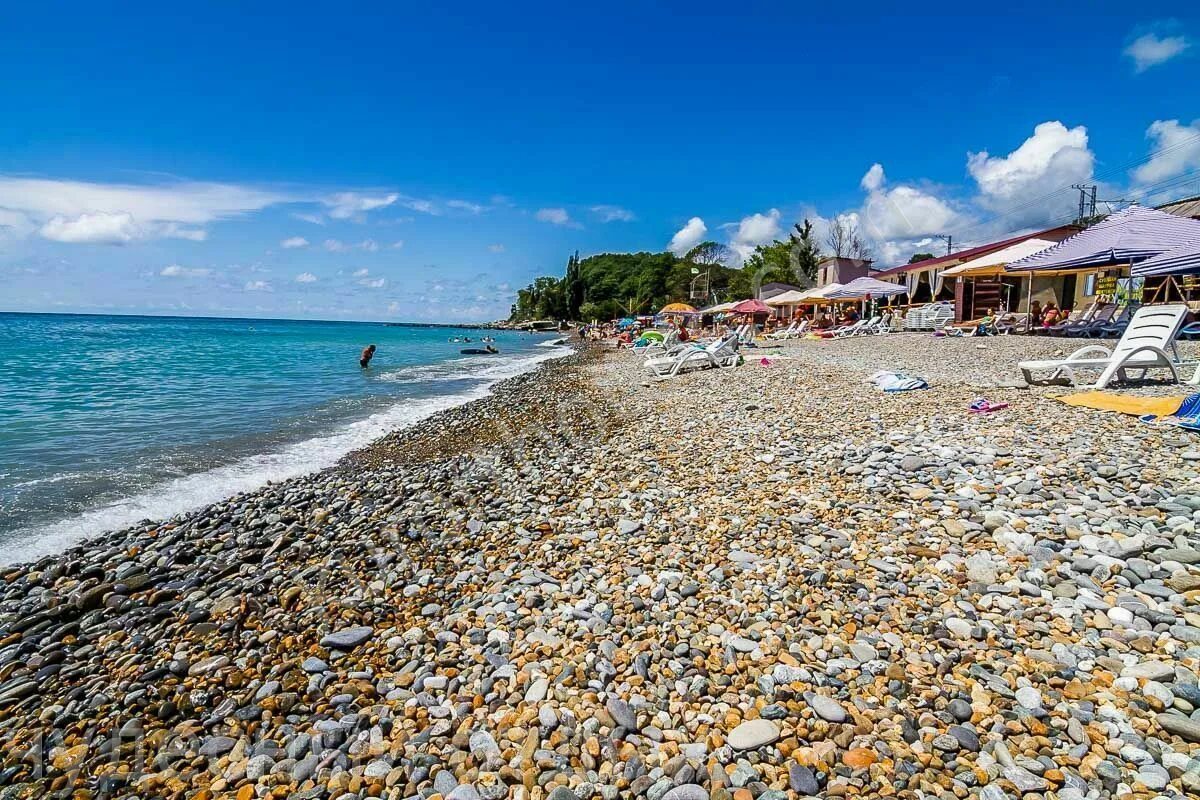 Морской пляж лазаревское. Вардане Краснодарский край. Посёлок Вардане Краснодарский край. Пос Вардане Сочи. Лоо поселок Вардане.