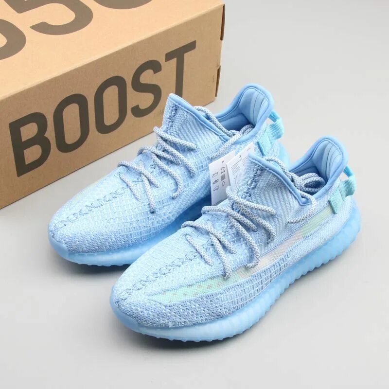 Yeezy boost 350 adidas white and blue. Кроссовки adidas ultraboost parley. Adidas ultra boost голубые. Adidas ultra boost blue. Adidas ultra boost 2o.