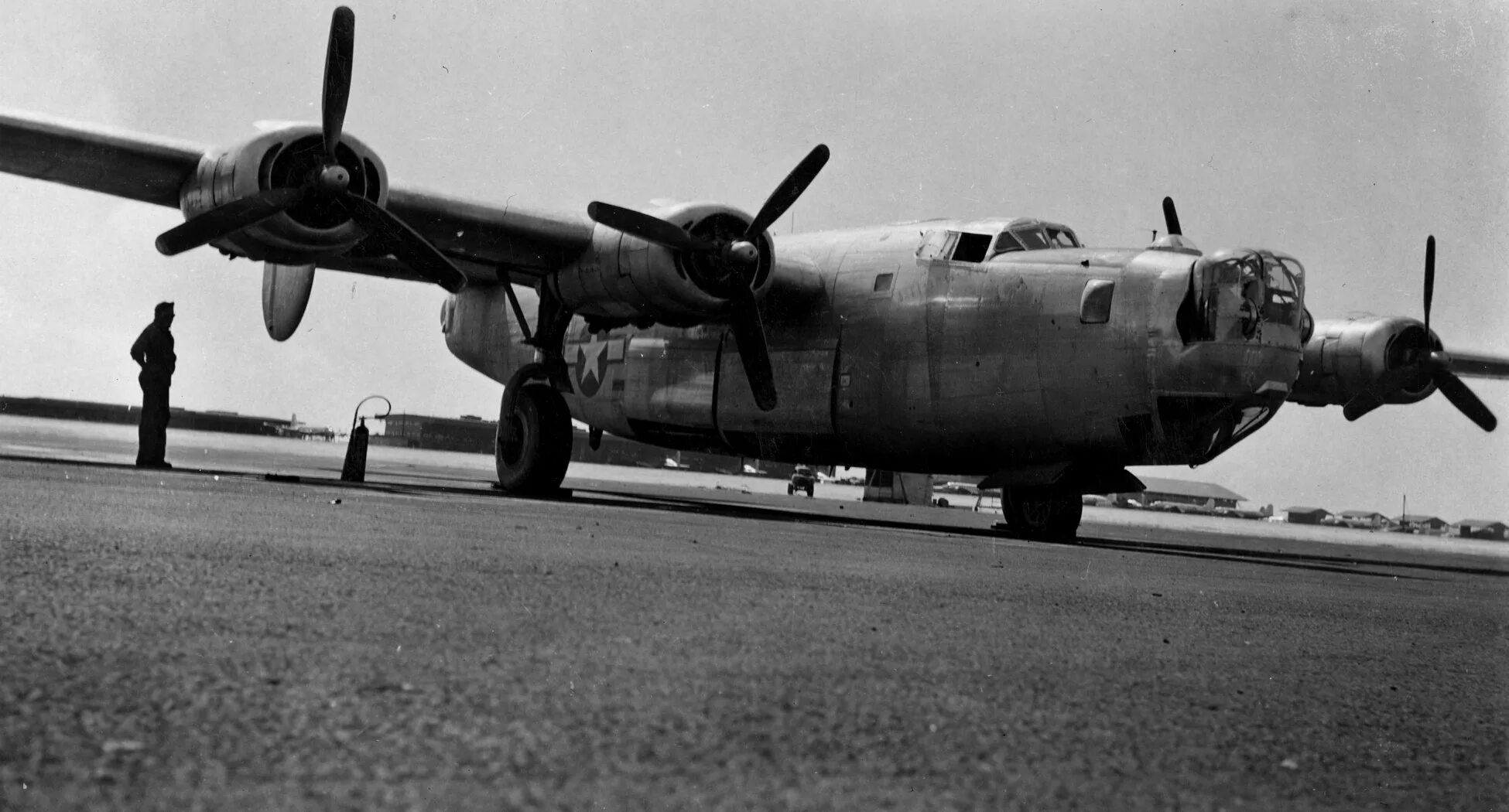 Б-24 Либерейтор. "Консолидэйтед" b-24 "Либерейтор". B-24 Bomber. Consolidated b-24 Liberator. Б 24 04