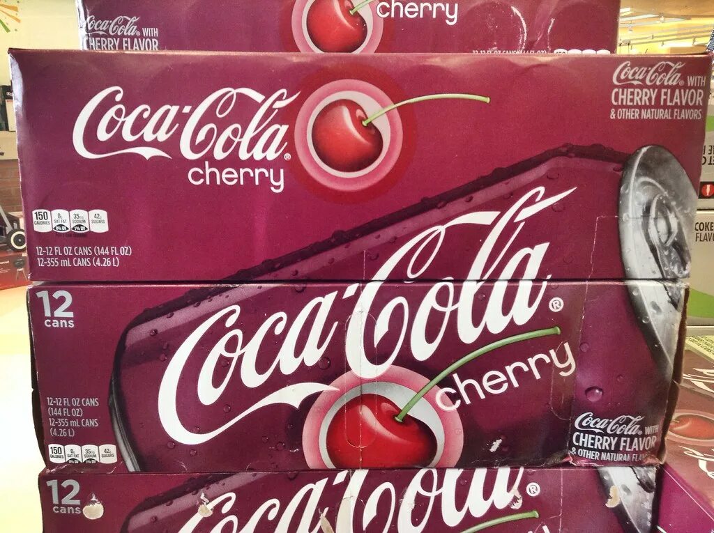 12 coca cola. Вишневая кола. жвачка кока кола. coca cola вишня. жвачка со вкусом кока колы.