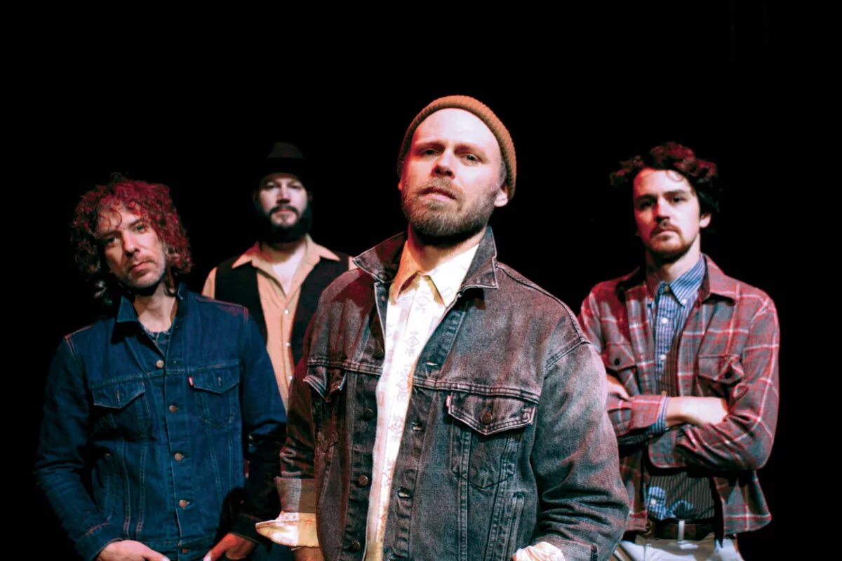 Группа christie. Группа band of horses. The same sky. Группа horse. Группа horse.