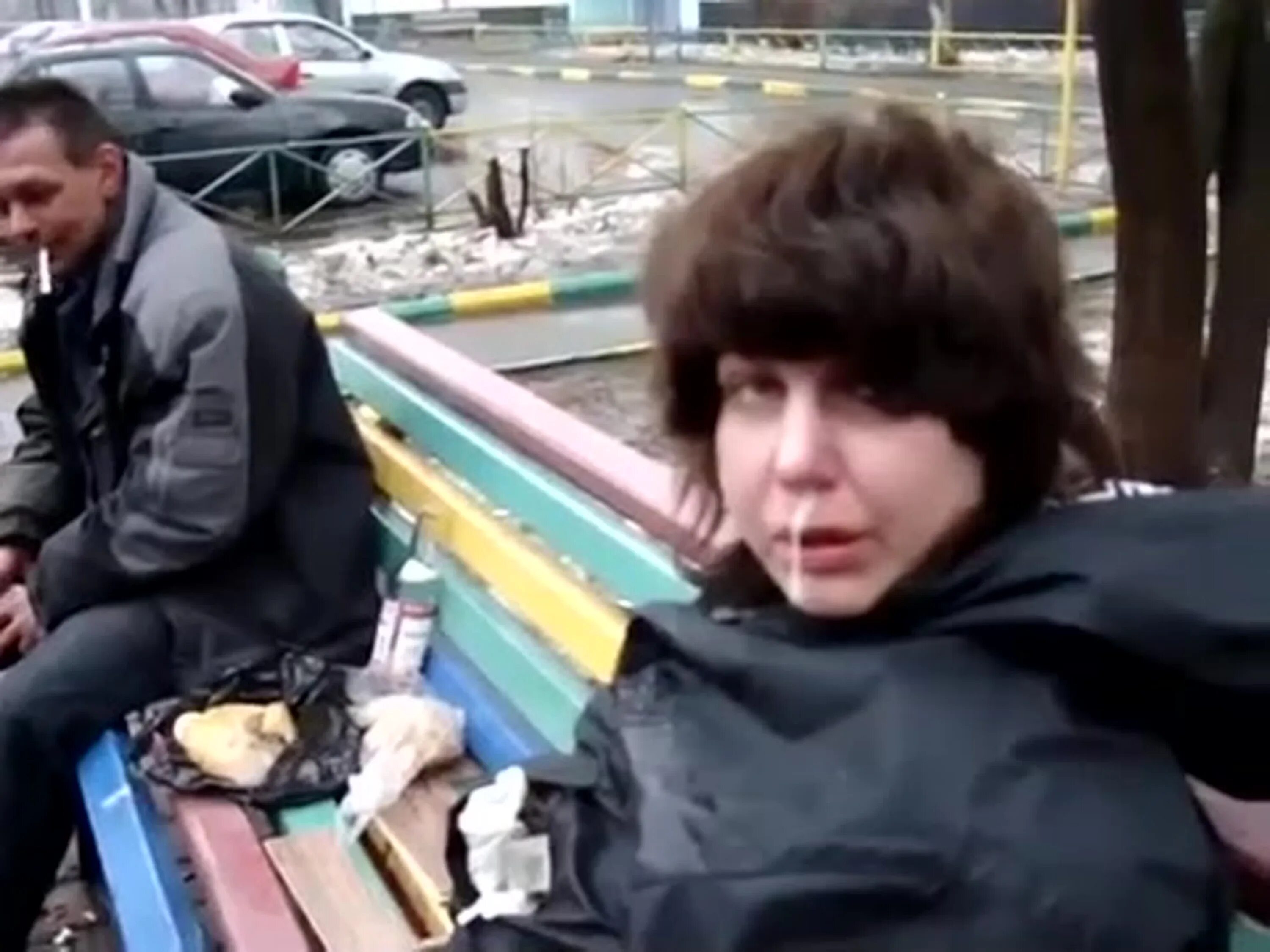 Алкаши женщины видео. Пьяные деревенские женщины. Алкаши женщины видео. Алкаши женщины видео. Деревенские алкаши женщины.