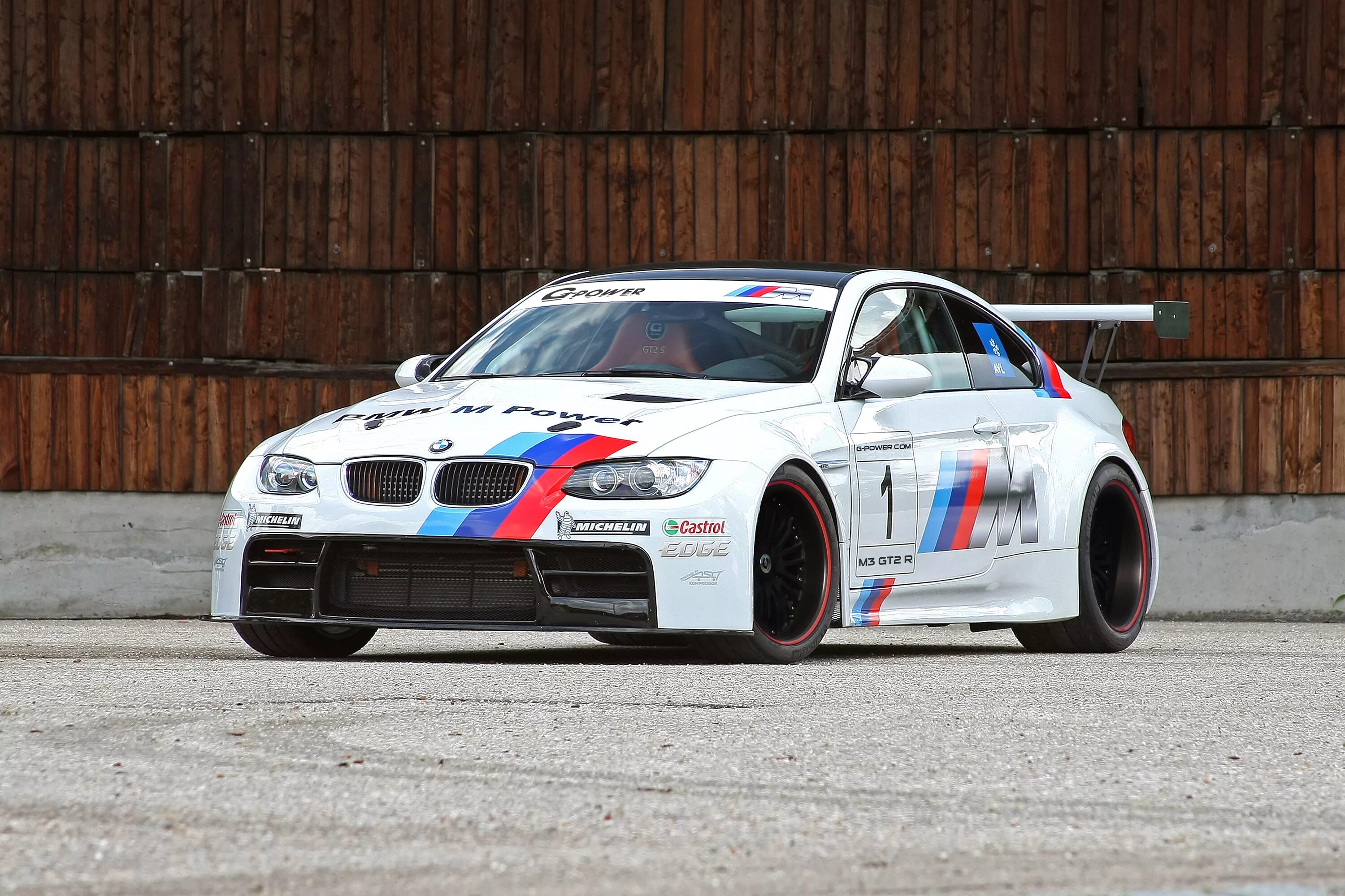 Gt 2 sport. BMW m3 gt2. M3 e92 gt2. БМВ m3 e92 gt2. BMW m3 e92 GTR.