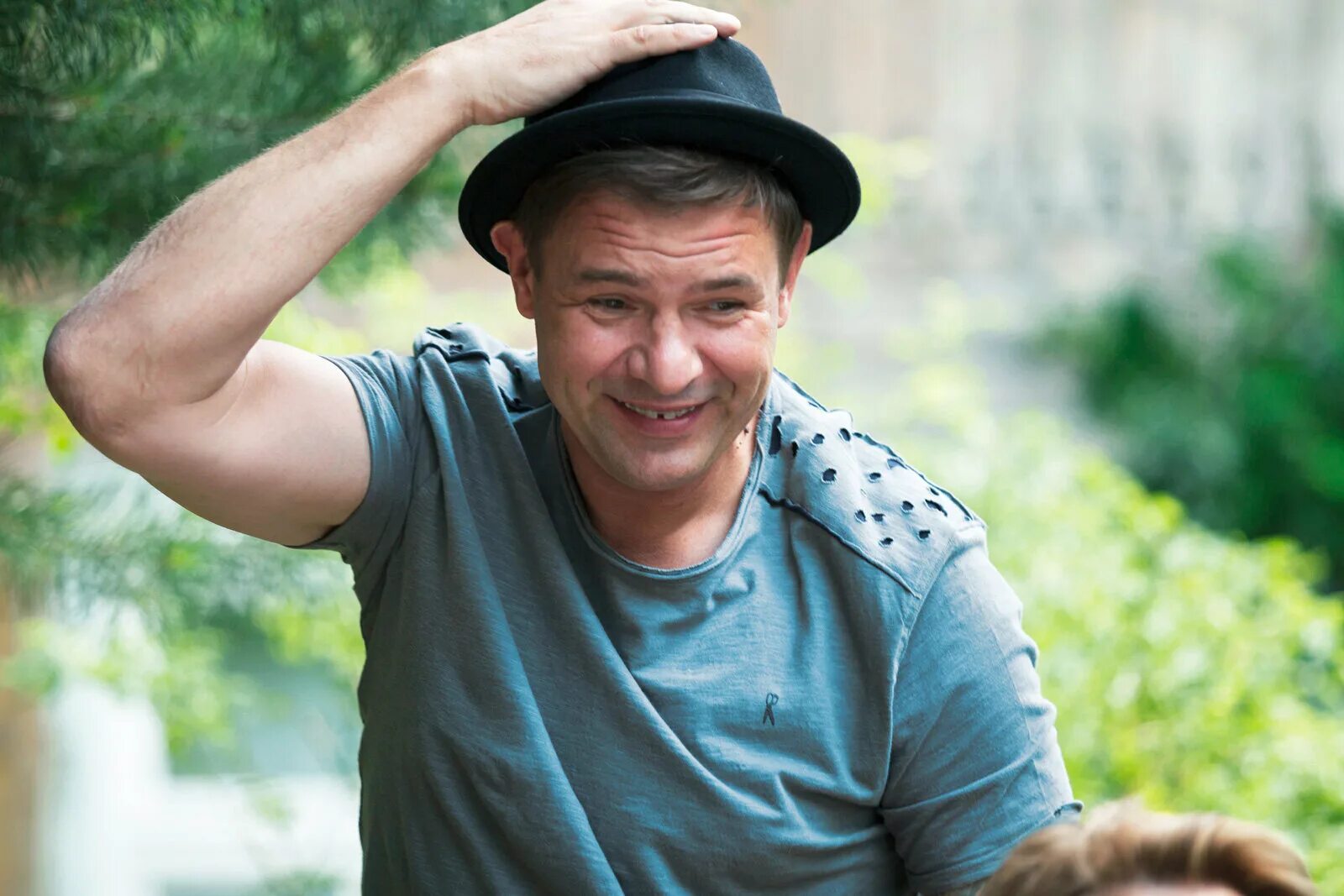 Притворись моим женихом 2018. Притворись моим женихом 2018. Притворись моим женихом 2018. Комедия: «притворись моим парнем» (2012, франция). Притворись моим женихом 2018.