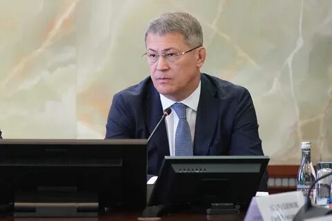 Радий хабиров отставку