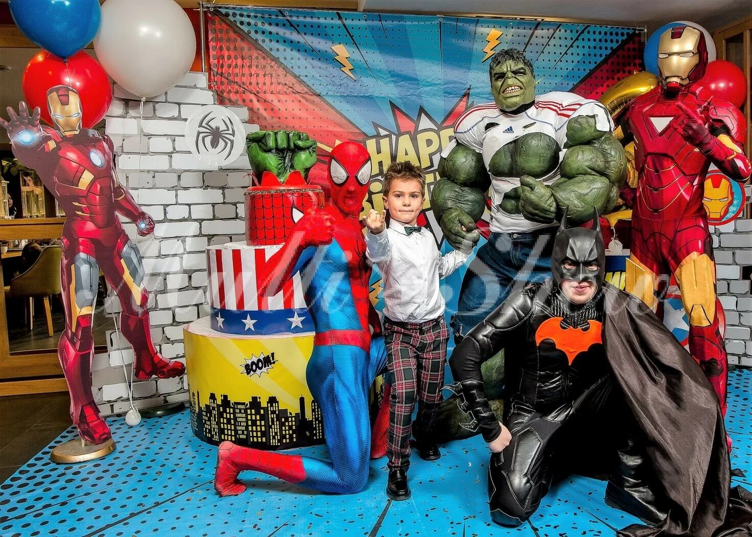 Шоу марвела. Детский праздник Супергерои. Тематическая вечеринка Супергерои. Аниматоры праздник для детей супергероев. Детский праздник в стиле супергероев.