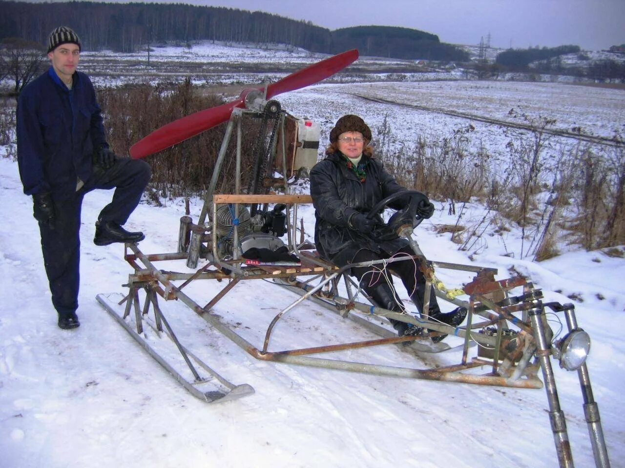 Аэроглиссер с двигателем ваз 2108. Аэросани шмель. Самодельные аэросани с двигателем. С. Самодельные аэросани с двигателем.