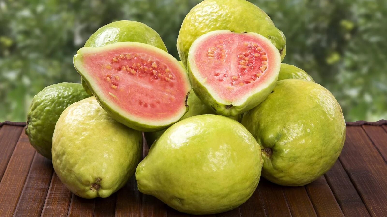 Гуава что это. Гуава египетская. фрукт гуава гуава. псидиум гуава. psidium guajava (гуава, псидиум).