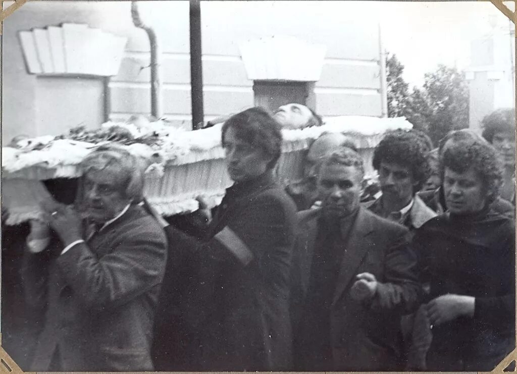 Записки скучного человека Артист, Похороны, Редкие фотографии