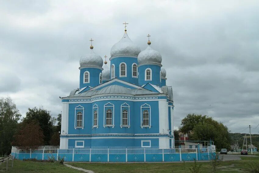 Села корочанского района. Церковь Успения Пресвятой Богородицы (Алексеевка). Храм Алексеевка Корочанский район. Храм Успения Пресвятой Богородицы Короча. Храм Успения Богородицы Алексеевка Белгородская область.