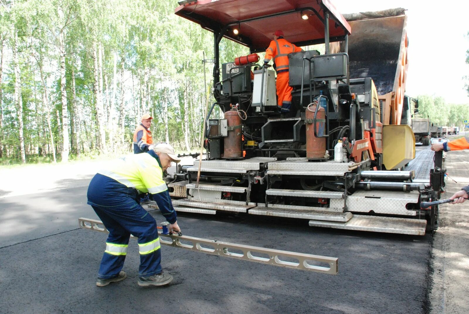 Дорожные работы. Дорожники Нижегородской области. Строительство автомобильных дорог. Дорожно строительная компания.