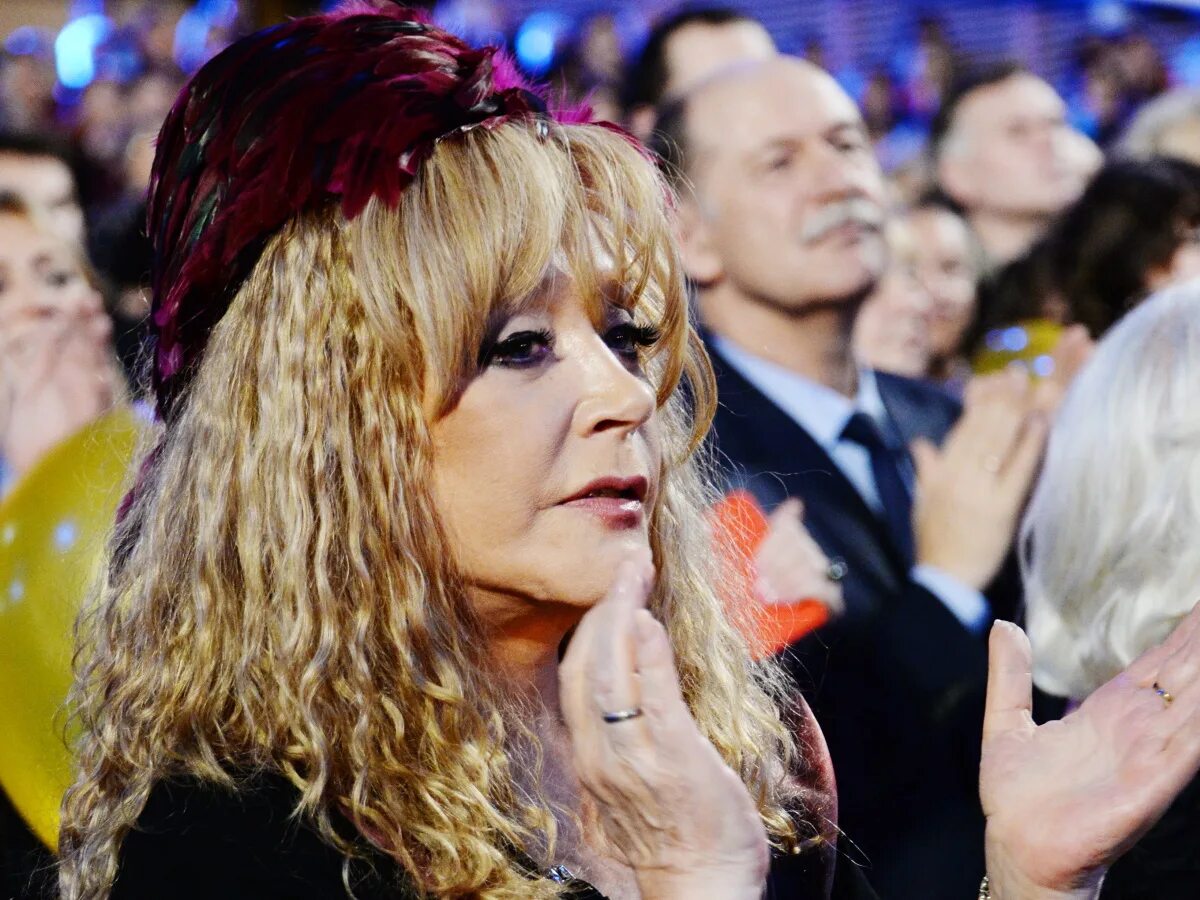 Свадебные платья русских знаменитостей. Пугачева звезда. Шоу бизнес. Звезды шоу бизнеса. Светская хроника пугачева.