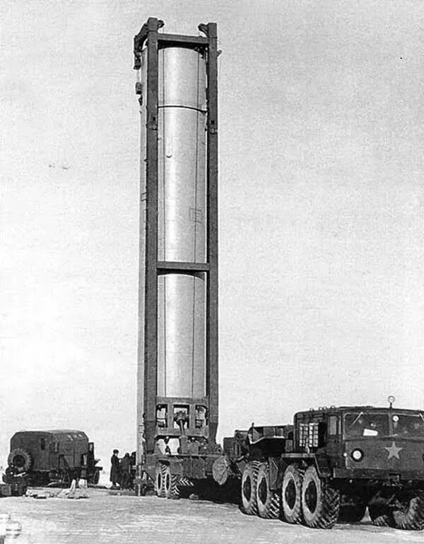 Самая первая баллистическая ракета. МБР ур-100. МР-ур-100уттх. Ракетный комплекс ур100. Ур-100 м баллистическая ракета.