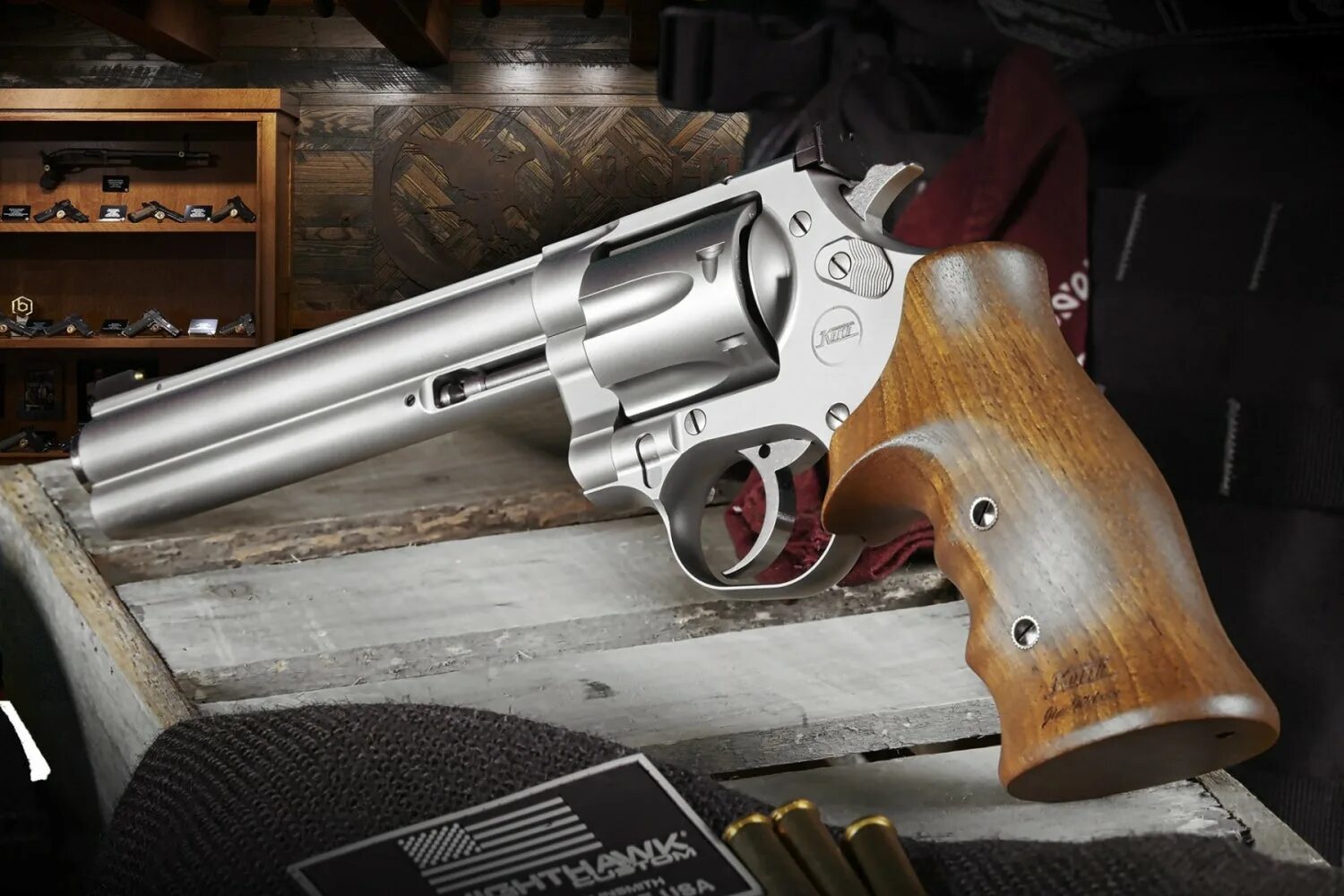 Магнум 357 револьвер. Револьвер Korth. Korth Mongoose 357. Nighthawk Custom Korth Mongoose carry 3" Revolver. 357 Магнум револьвер кастом.