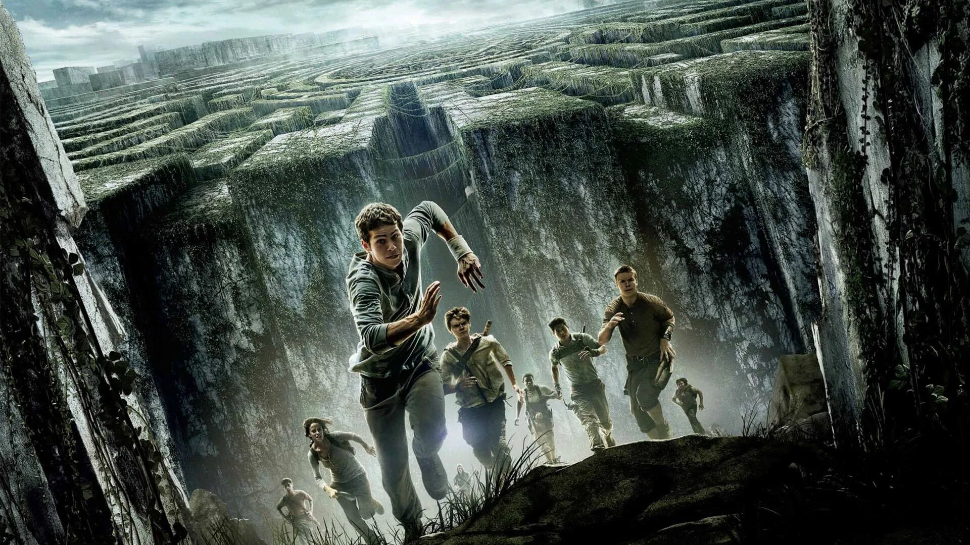 Maze runner 2. Бегущий в лабиринте 2014. Бегущий в лабиринте Лабиринт. Бегущий в лабиринте 1.