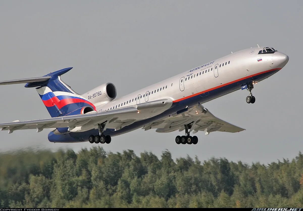 Пассажирские самолеты летающие в россии. Ту-154 пассажирский самолёт. Ту-154м Газпромавиа. Самолёт ту 154 Аэрофлот. Ту-154м Аэрофлот 85760.