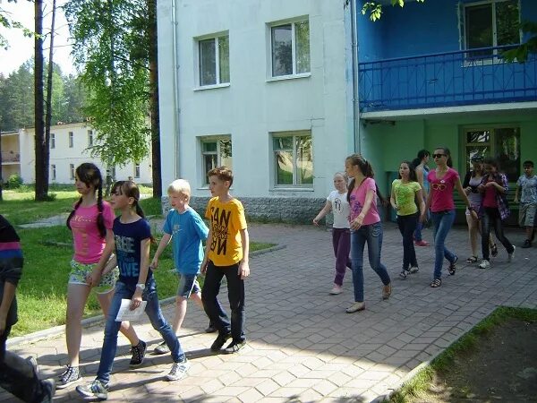 Уральский огонек лагерь Нижний. Дол Уральский огонек Нижний Тагил. Лагеря Нижний Тагил Уральские Баранчинские огоньки. Лагерл в Нижнем Тагиле руш. Загородные лагеря нижний тагил