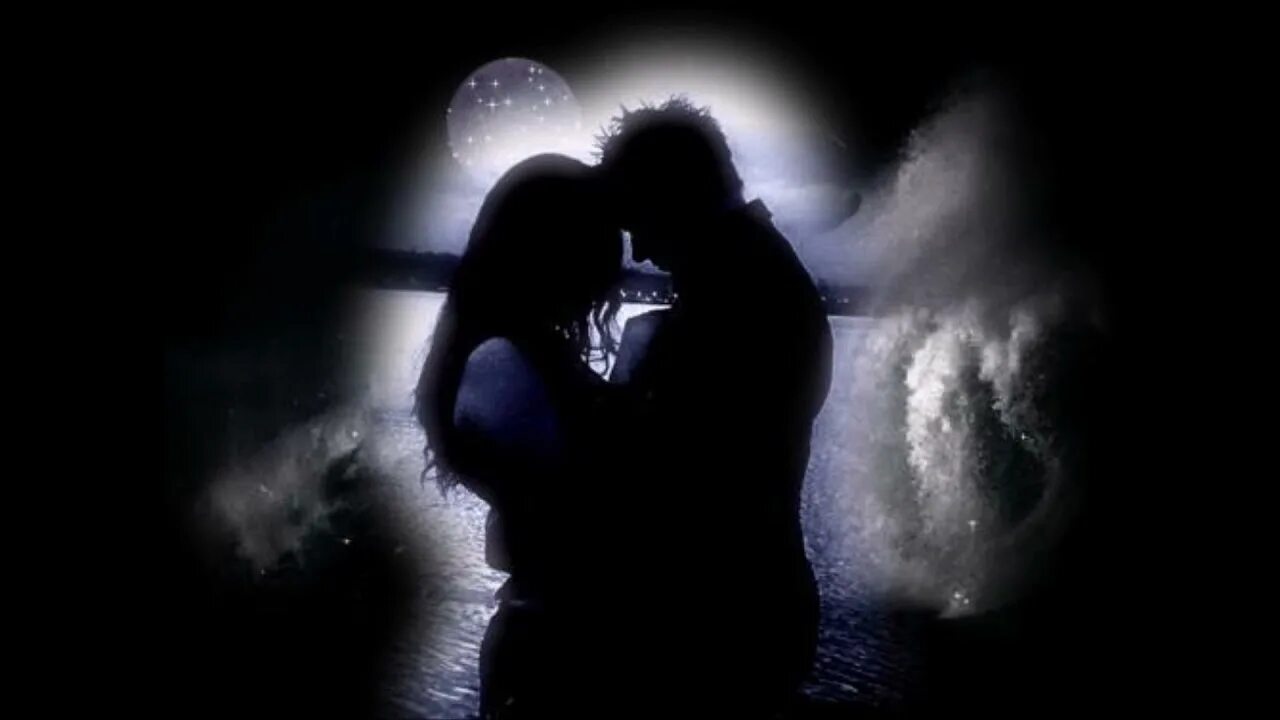 I was thinking about you. Объятия на ночь. Объятия после разлуки. Долгожданная встреча с любимым. Встреча влюблённых после долгой разлуки.