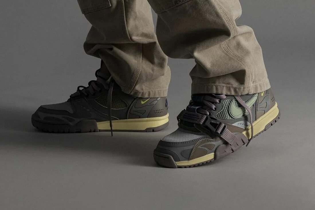 Nike Air Trainer 1 SP. Nike Air Trainer 1 SP Light Smoke Grey. Nike Air Trainer 1 SP Honeydew. Nike Air Trainer 1 Utility SP.