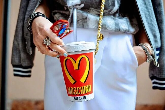 Женская спортивные спортивная одежда Moschino - цены в интернет-магазинах России