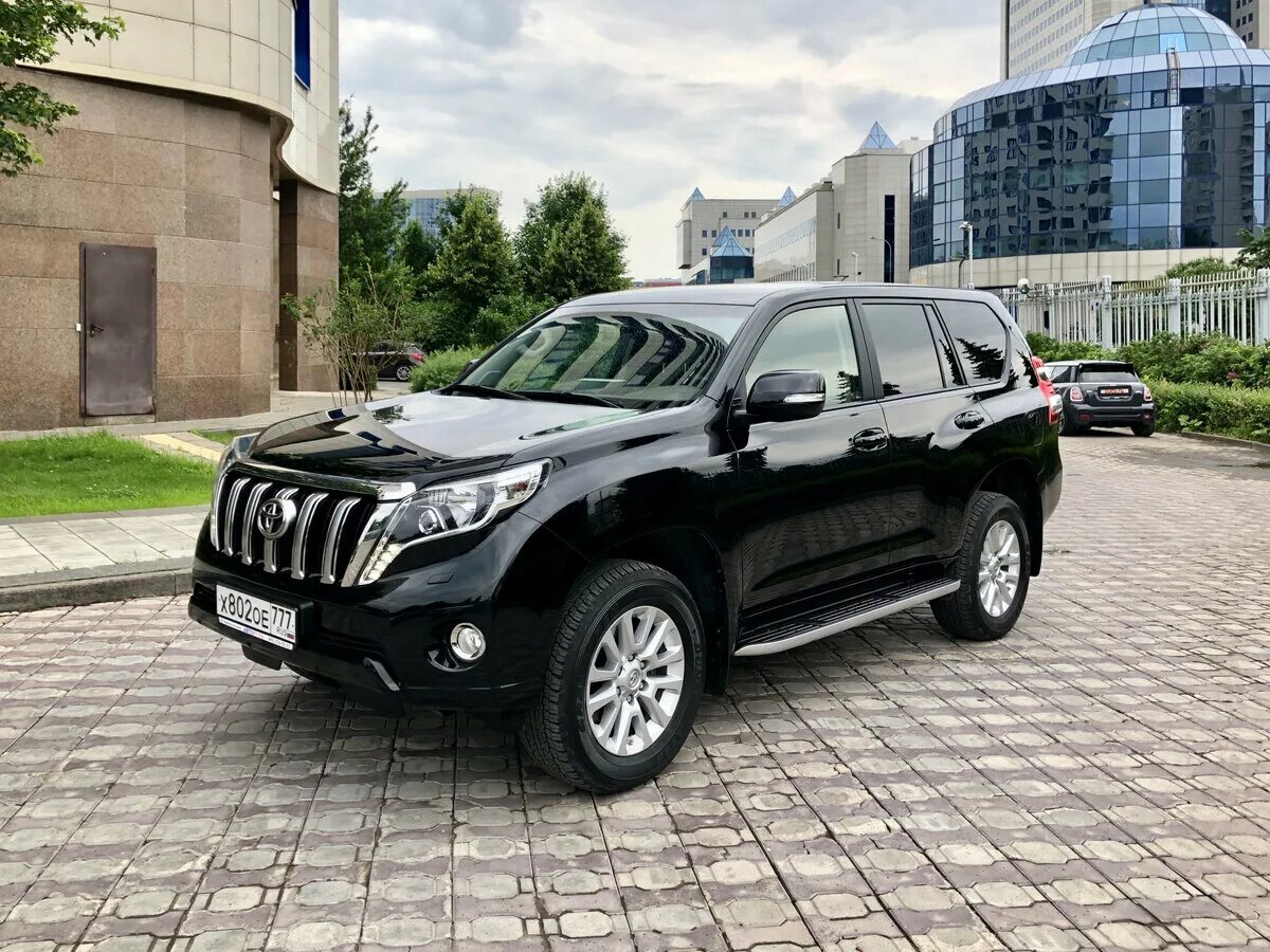 Ленд крузер прадо 2015 год. Toyota Land Cruiser Prado 150. Тоёта ленд Крузер правда 150. Toyota Land Cruiser Prado 2015. Тойота ленд Крузер 150 2015.