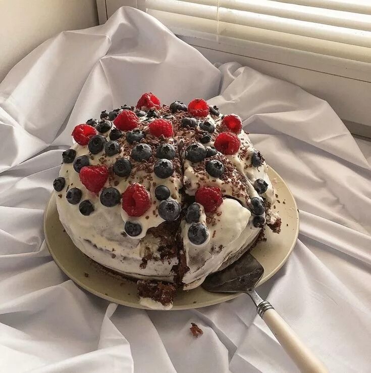 Pin on Cake Pastel cakes, Cute desserts, Cute cakes