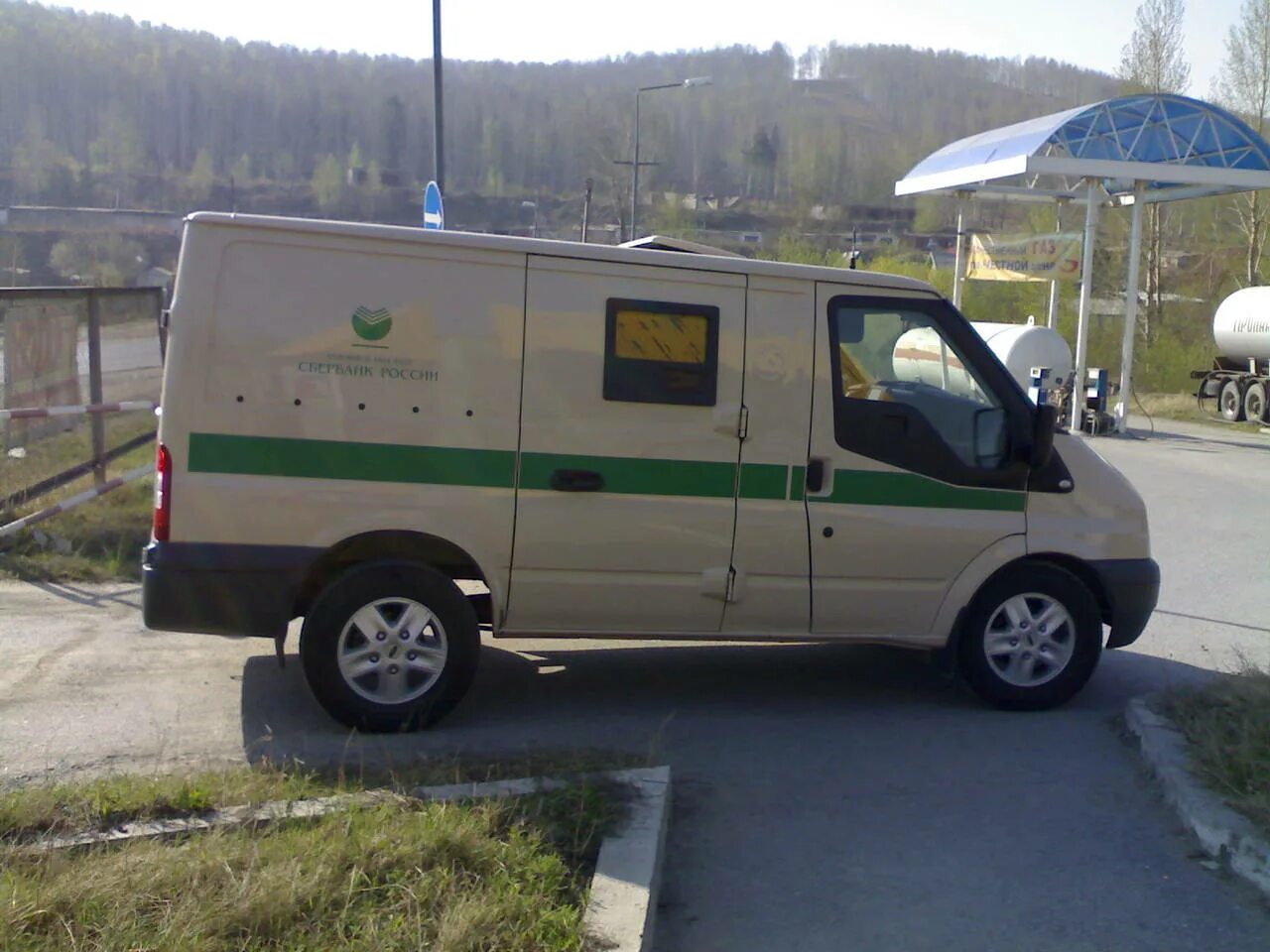 Форд транзит индеец 29459. Sollers форд транзит 2014. Форд транзит бронированный. Гас 19521 клен. Ford connect броневик.