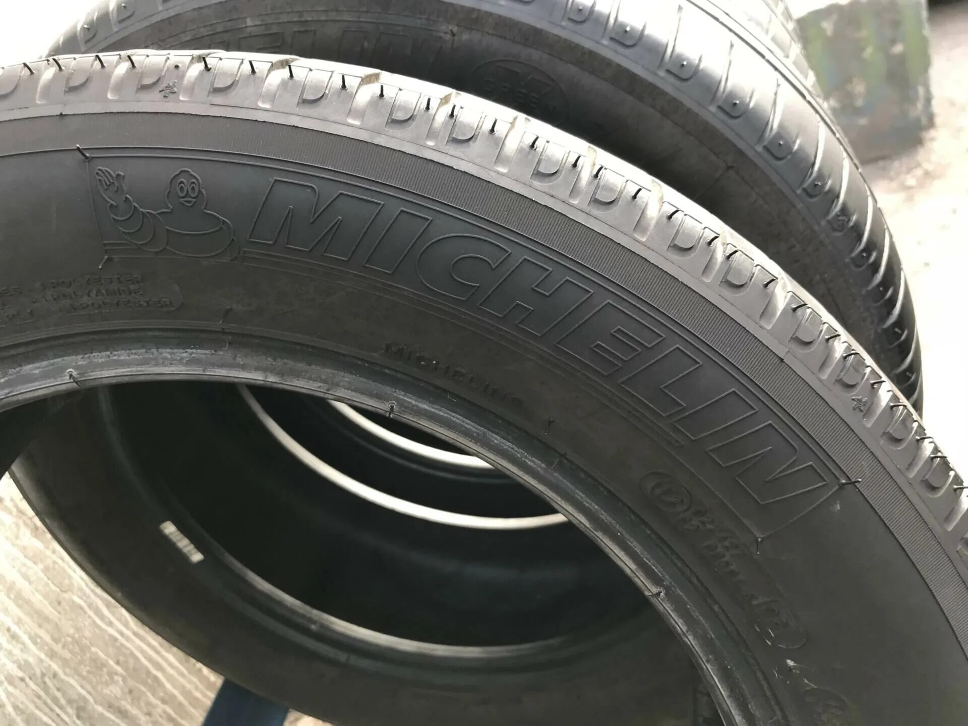 Шины michelin 215 65 r16. Michelin 215/55 r16. Летняя резина Мишлен 205/55 r16. Мишлен шины летние 16 205/55. 205/55 R16 лето Мишлен.