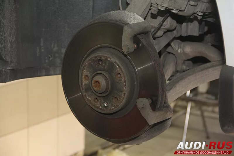 Замена тормозных колодок ауди а4. Провод тормозных колодок audi a2 8z0. Замена тормозных колодок ауди а4. Замена тормозных колодок ауди а4. Замена тормозных колодок ауди а4.