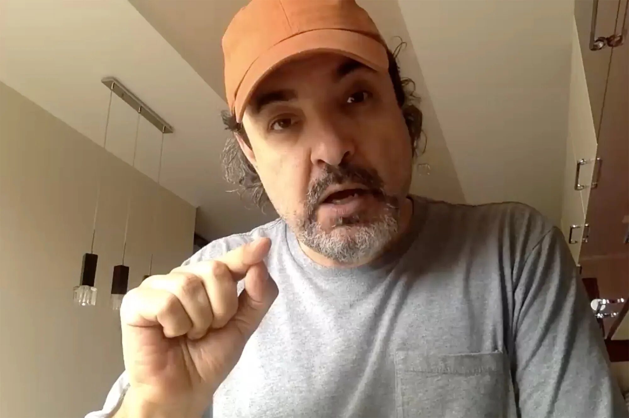 гонсало журналист