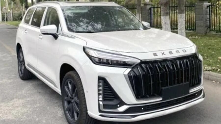 Купить новый EXEED LX I 1.5 CVT (147 л.с.) бензин вариатор в Омске: белый Эксид 