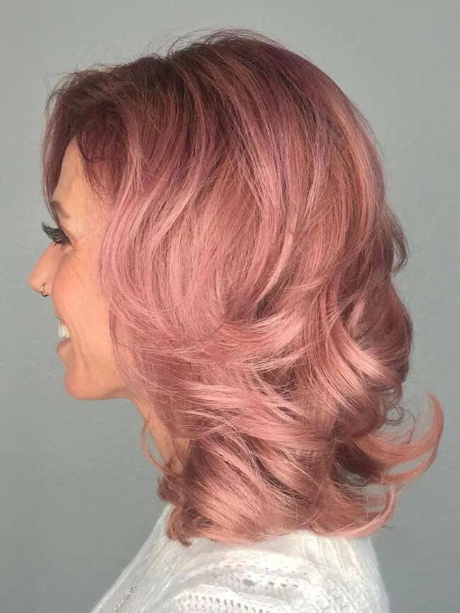 Розовое дерево волосы. Эстель клубничный блонд. Эстель розовый Фламинго. Dusty Rose цвет волос. Лореаль клубничный блонд.