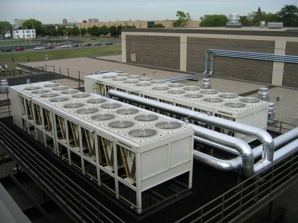 чиллер фанкойл. система чиллер драйкулер. холодильное оборудование термокул. чиллер carrier 30xw. чиллер увс-а-0361.