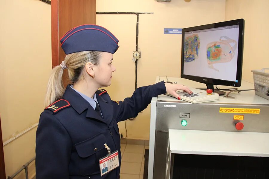 Инспектор по качеству. Инспектор безопасности в метрополитене. инспектор службы безопасности метрополитена. инспектор по досмотру. инспектор ржд.