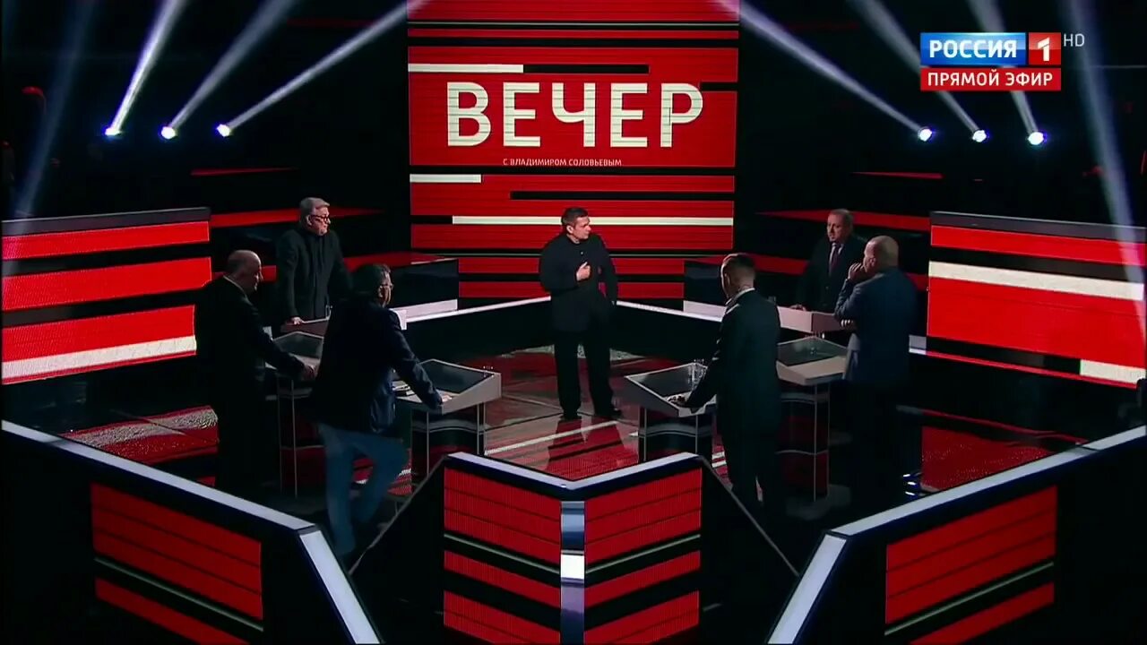 Вл соловьев воскресный вечер. Vecher с Владимиром Соловьёвым последний. Воскресный вечер с Владимиром Соловьёвым студия.