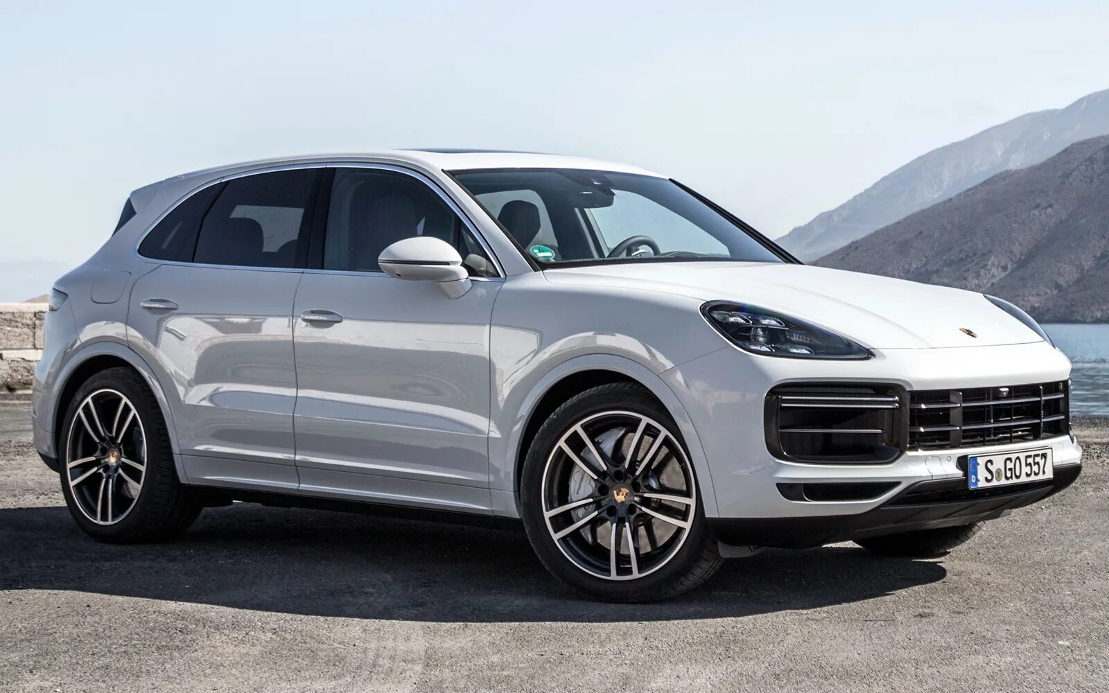 Купить кайен новый. Porsche Cayenne 2022. Порше Кайен 2019. Порше Кайен турбо s 2018. Новый Porsche Cayenne 2023.