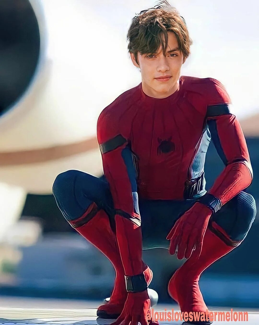 Человек с томом холландом все части. Tom Holland. Spider man том Холланд. Peter Parker Tom Holland. Том холод человек паук.