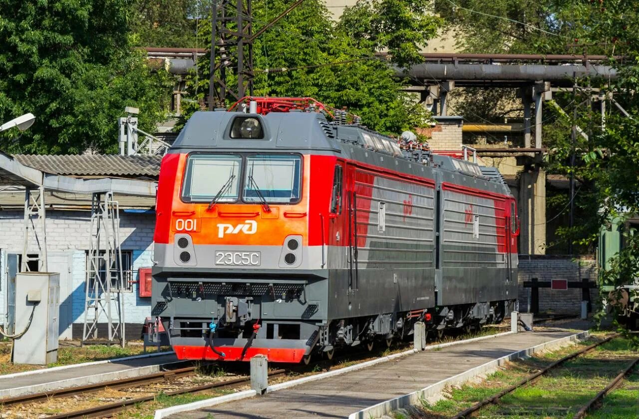 Электровозом называется. Электровоз Скиф 2эс5. 2эс5 Скиф 001.