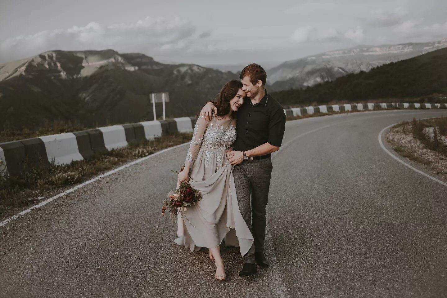 Романтическое предложение руки и сердца. Девушка замуж. Свадебный фотограф саша сыч. Что сделать чтобы выйти замуж. Замуж картинки.