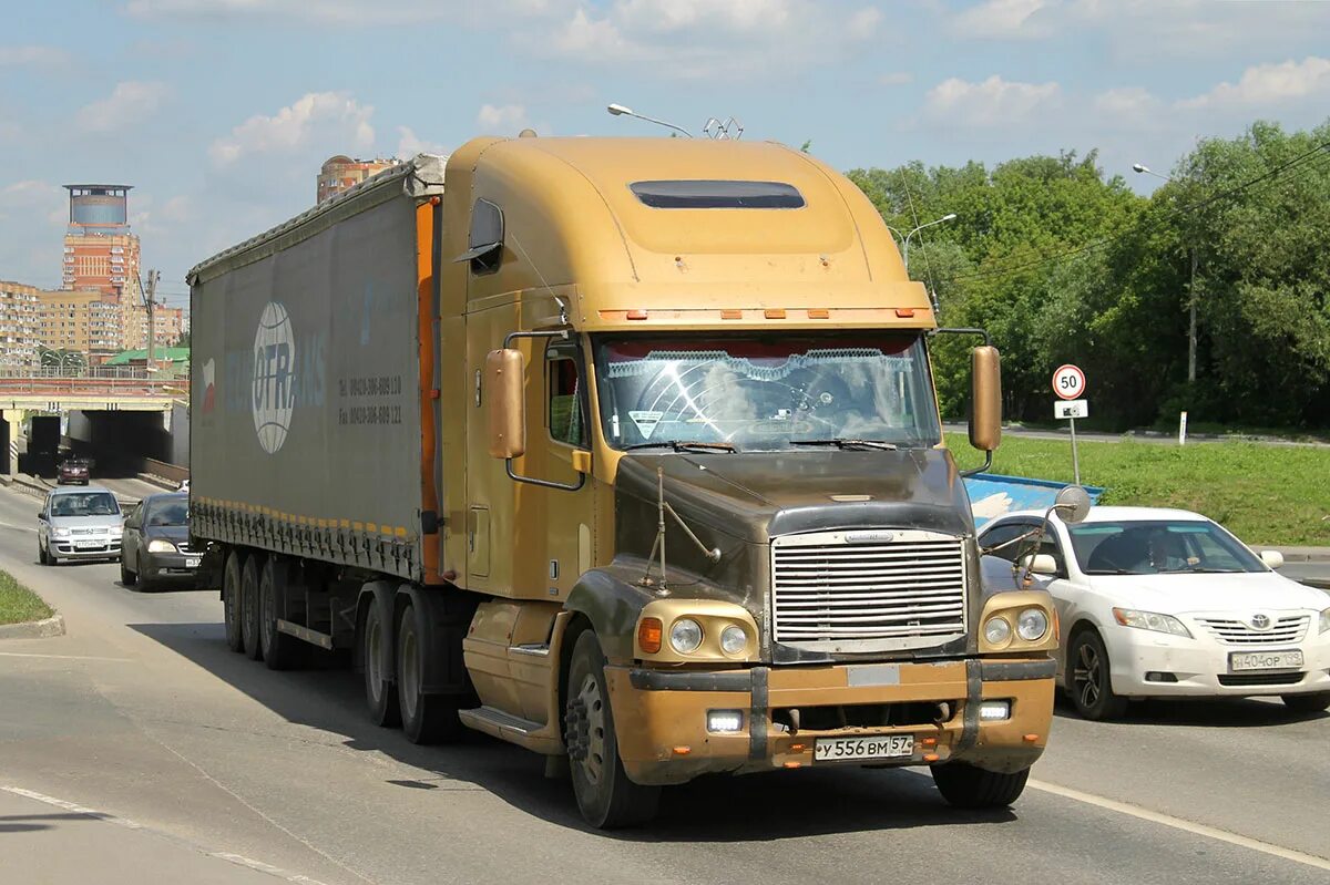 Грузовики орел. Фредлайнер Центури. Freightliner Century class. Грузовик Фредлайнер Центури. Freightliner Century Тонар.