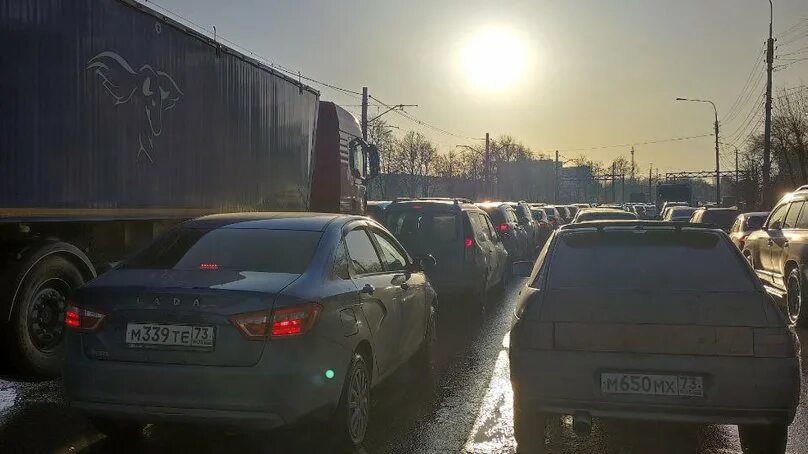 Вести 26.03 2024. Авария в Ульяновске сегодня на Октябрьской. ДТП на Октябрьской Ульяновск сегодня. Ульяновск происшествия. 24032022 ДТП Ульяновск Октябрьская.