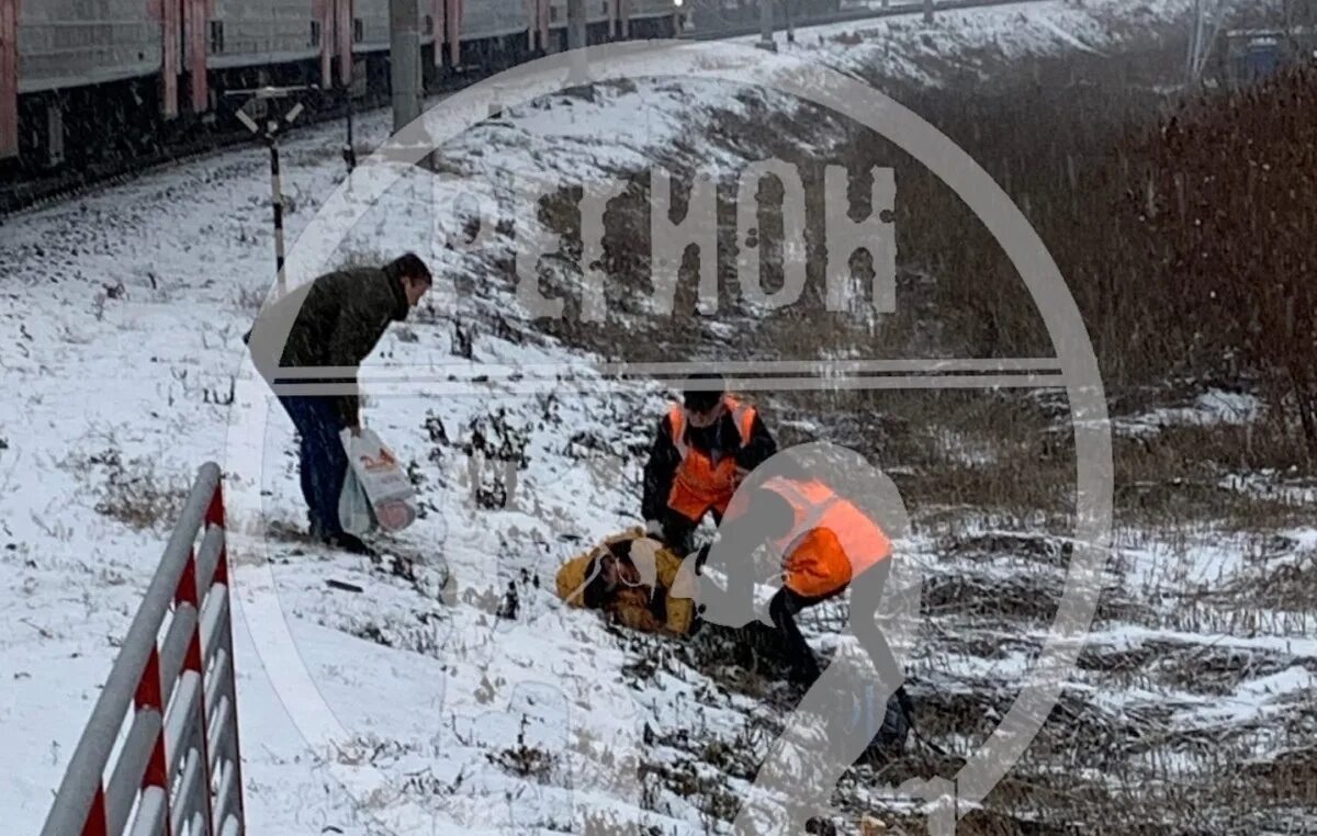 Несчастный случай на железнодорожных путях. Электричка сбила человека 12 декабря. 28 декабря 2017 г