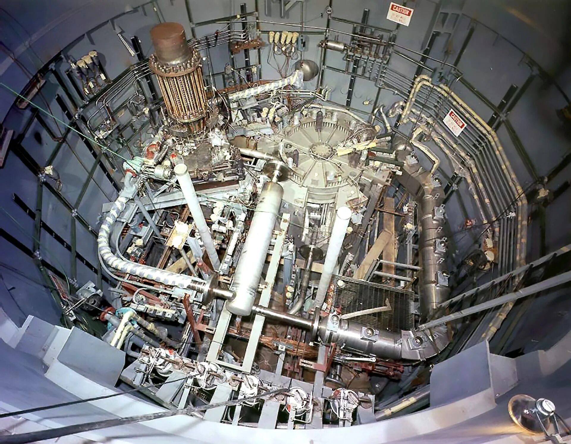 Запуск ядерного реактора. Ториевый ядерный реактор. Ядерные реакторы s6w. Реактор ВБЭР 300. Ок-650 реактор.
