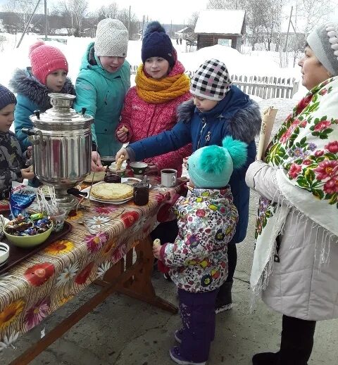 Как на масляной неделе слушать. Масленица Борка. Масляная неделя фото. Народные праздники в Подосиновском районе. Масленная неделя в младшей поделки.