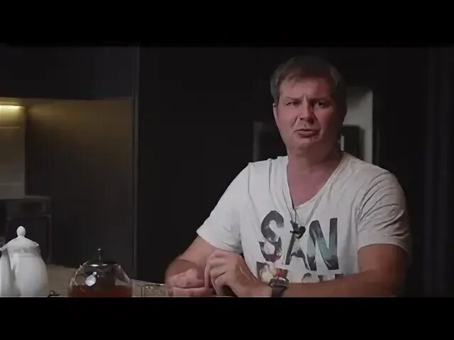 Алекс брежнев наизнанку ютуб. Алекс брежнев. алекс брежнев последнее. алекс брежнев новая жена. алекс брежнев последнее видео.