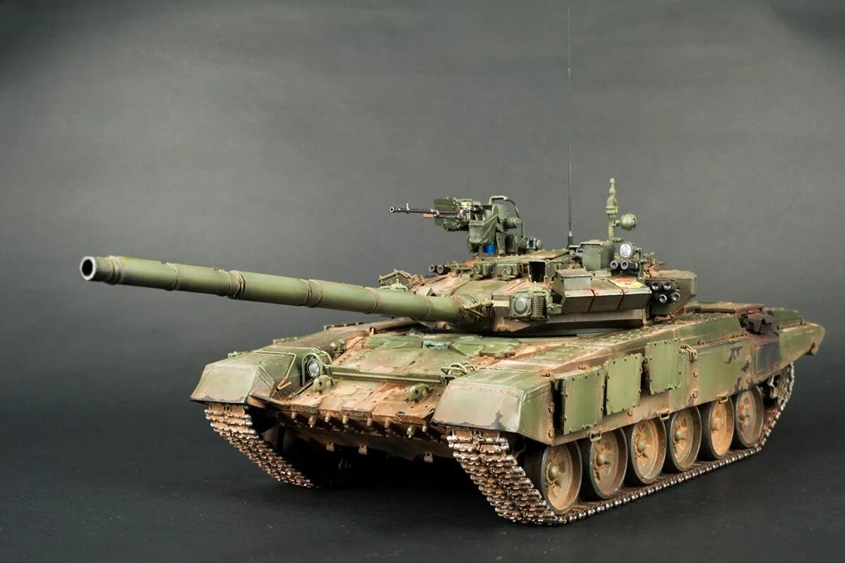 Т-90 звезда 1/35. Т-90м 1/35 Voyager. Т-90 от звезды сборка. Масштабная модель танка т-90 с.