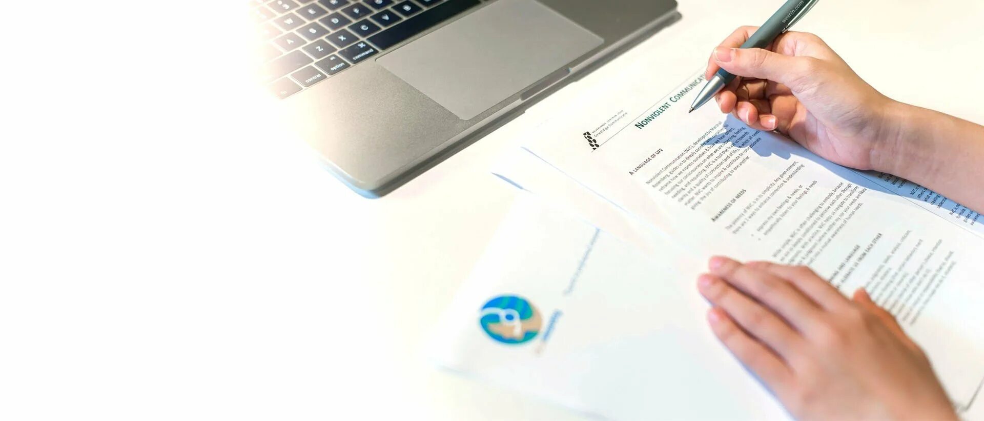 Documents translation. Документы en. document translation. злоумышленники подделали документы вектор. document translation service.