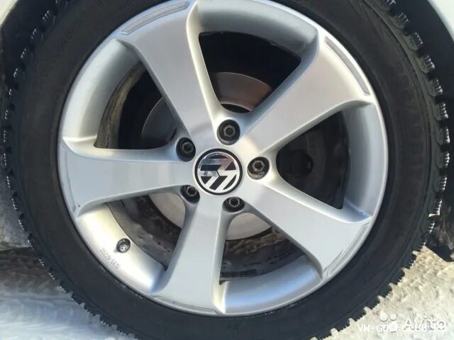 Оригинальные диски круз 16 радиус. Литые диски синего цвета. Volkswagen 17 диски. Литые диски. Красивые литые диски.